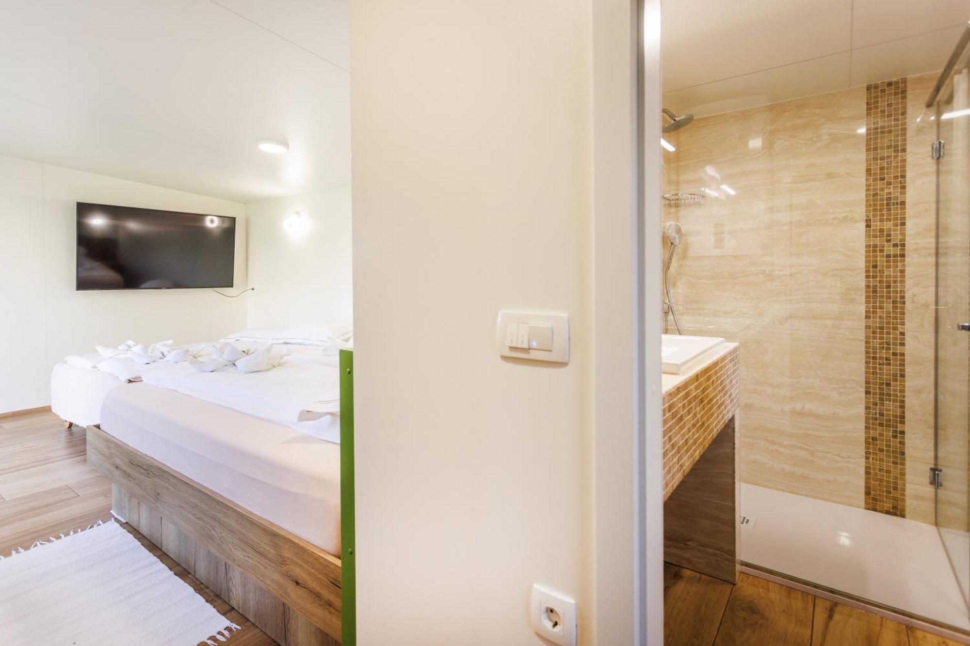 Mobile House Vegov Hram Otel Dol pri Ljubljani Dış mekan fotoğraf